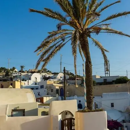 Cozy Cave House Foinikia (Santorini)